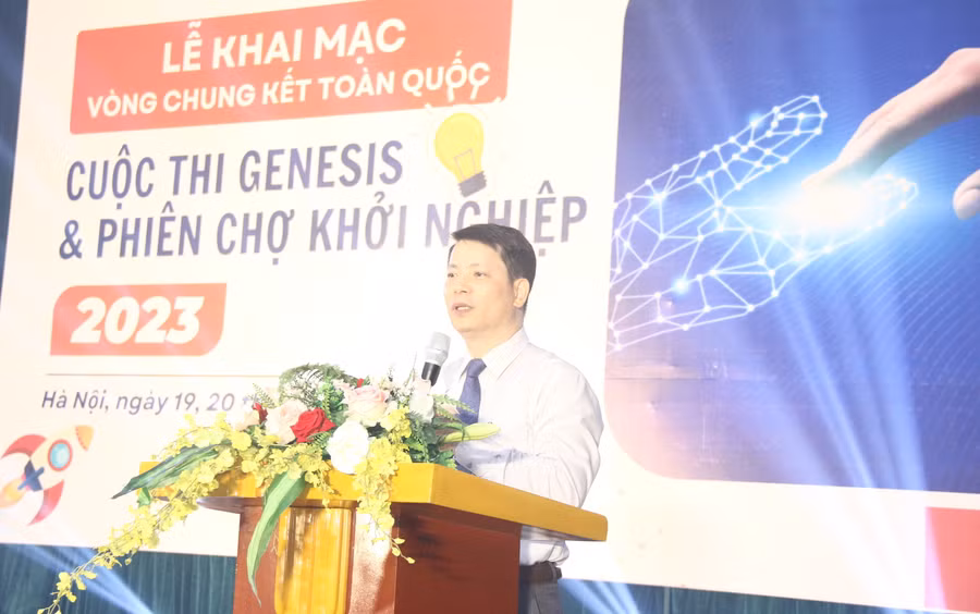 PGS.TS Trần Quang Tiến – Giám đốc Học viện Phụ nữ Việt Nam phát biểu tại Lễ khai mạc,