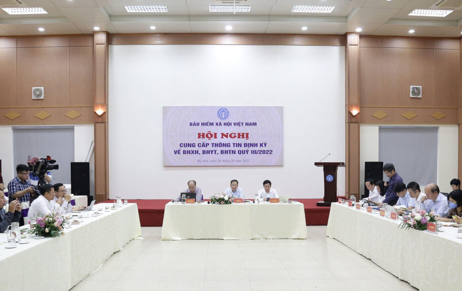 Hội nghị cung cấp thông tin định kỳ về BHXH, BHYT, BHTN quý III/2022.