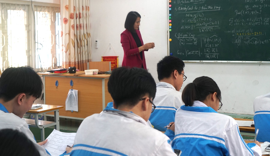 Tăng cường củng cố, nâng cao kiến thức cho học sinh, đáp ứng yêu cầu của kỳ thi tốt nghiệp THPT năm 2023. Tăng cường củng cố, nâng cao kiến thức cho học sinh, đáp ứng yêu cầu của kỳ thi tốt nghiệp THPT năm 2023.