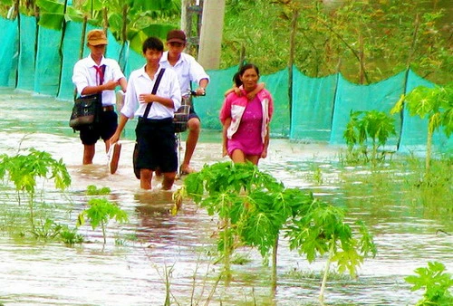 Đỉnh lũ tại Nam bộ và ĐBSCL có thể đạt mức kỷ lục