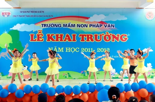 Trường Mầm non Pháp Vân khai giảng năm học mới