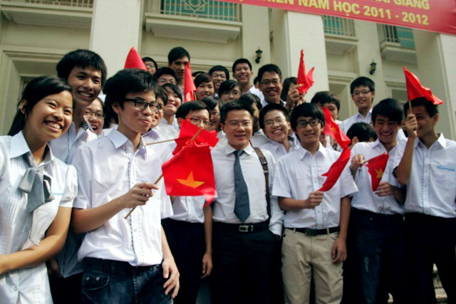 Cùng trống trường bước tới tương lai ảnh 16