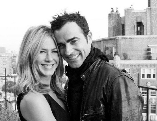 Khoảnh khắc ngọt ngào của Jennifer Aniston và Justin Theroux