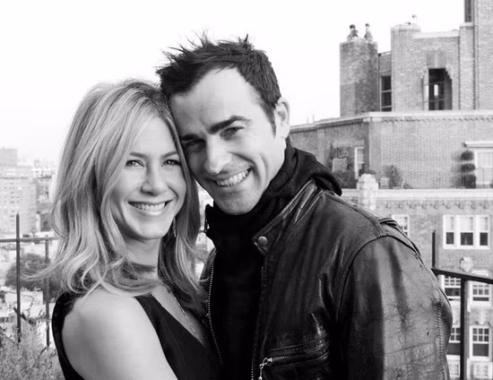 Khoảnh khắc ngọt ngào của Jennifer Aniston và Justin Theroux
