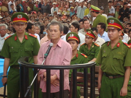 Tử hình hung thủ giết 2 mẹ con rồi đốt xác