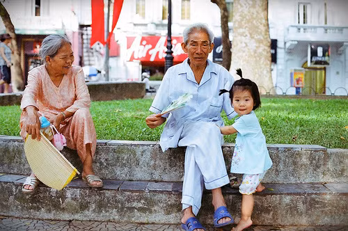 Ông Bà và Cháu (ảnh có tính minh họa/Internet)