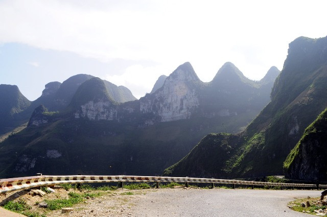 Cung đường đỉnh đèo Mã Pì Lèng 