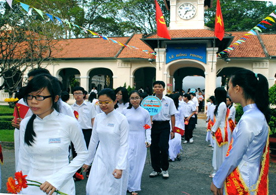 Cùng trống trường bước tới tương lai ảnh 3