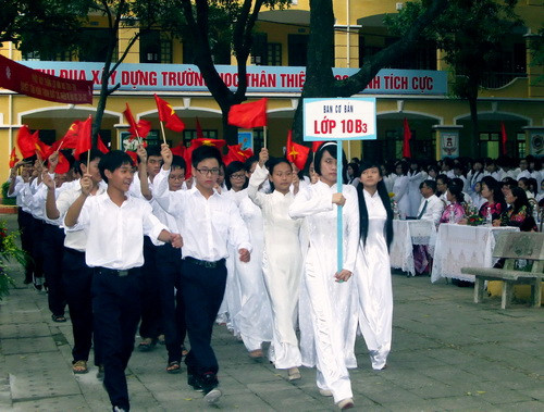 Học sinh trường Quốc học Huế trong ngày khai giảng. Ảnh, gdtd.vn