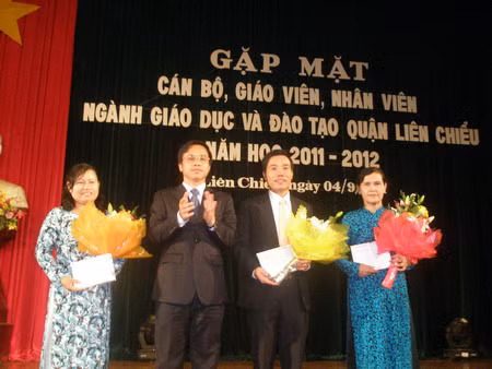 Để giáo dục là quốc sách hàng đầu thì phải bắt đầu từ những chuyện cụ thể