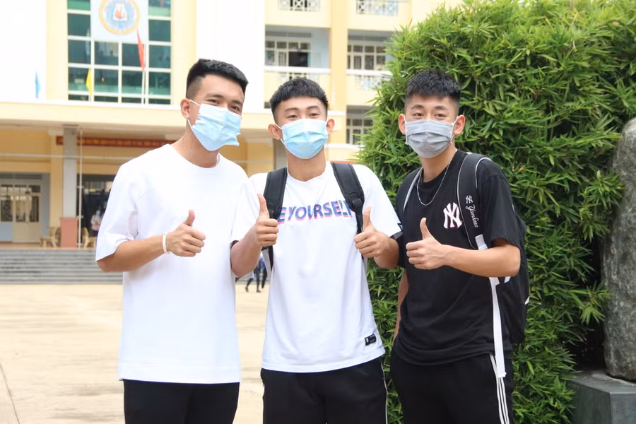 Thí sinh Gia Lai thở phào sau khi hoàn thành Kỳ thi tốt nghiệp THPT 2021 đợt 1.