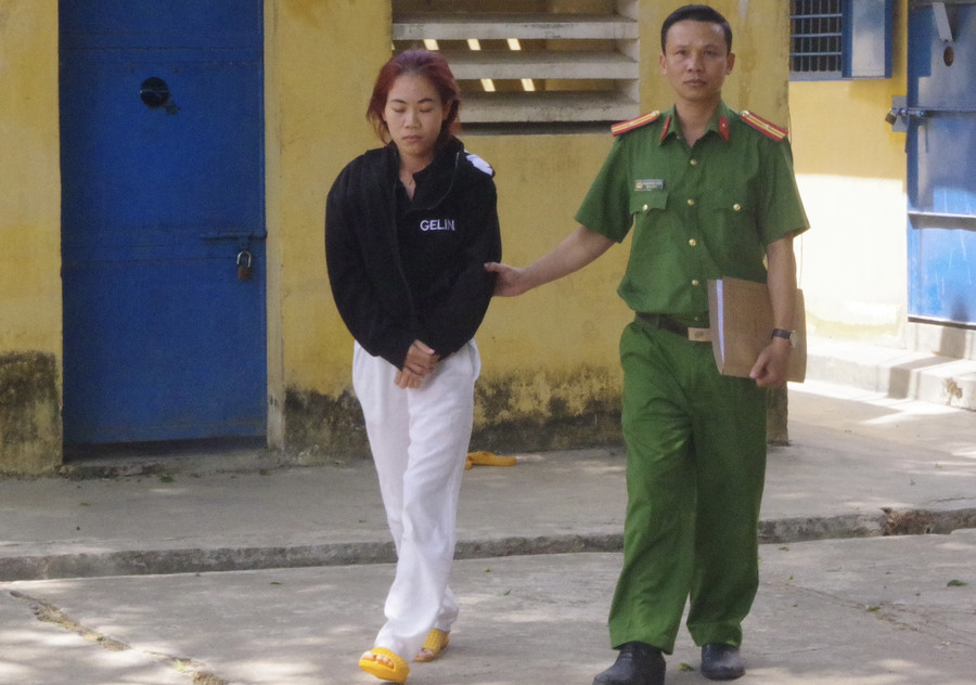 Nguyễn Thị Kim Phượng bị bắt để điều tra về hành vi lừa đảo chiếm đoạt tài sản. (Ảnh: TT).