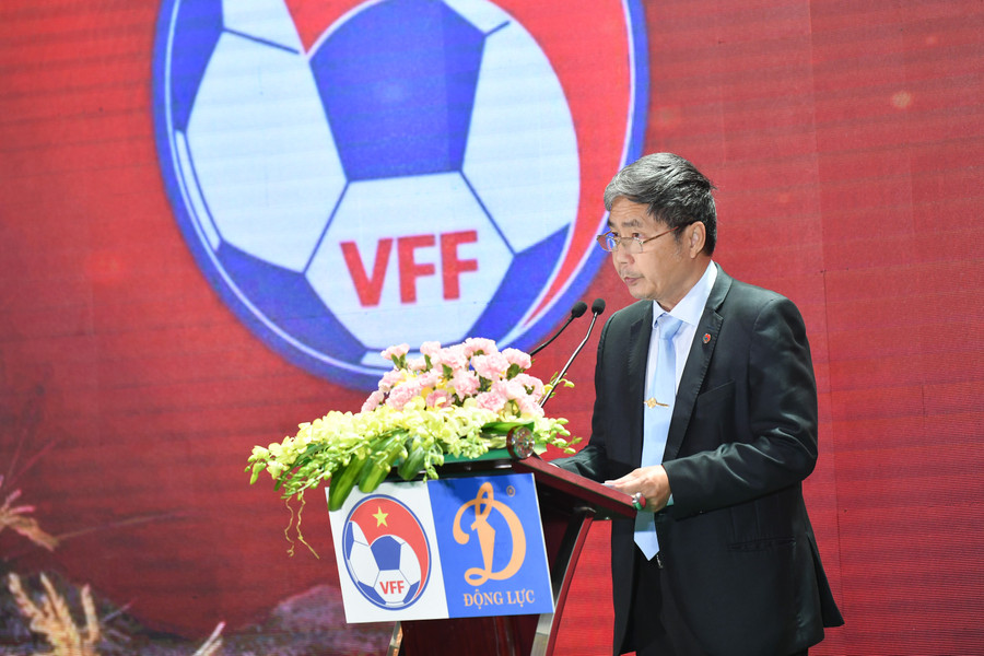 Ông Dương Hiệp Khôi, Tổng Thư ký Liên đoàn Bóng đá Việt Nam phát biểu tại sự kiện. Ông Dương Hiệp Khôi, Tổng Thư ký Liên đoàn Bóng đá Việt Nam phát biểu tại sự kiện.