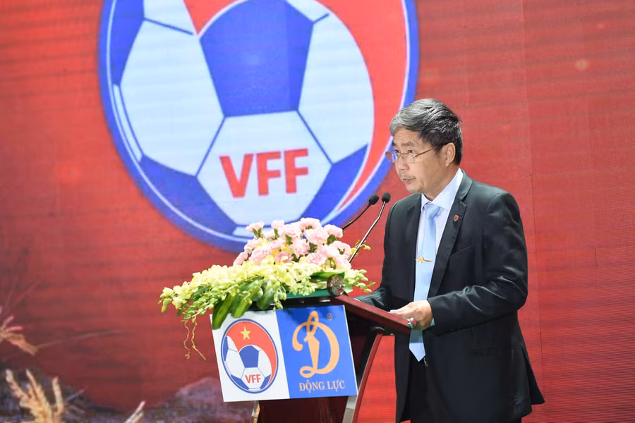 Ông Dương Hiệp Khôi, Tổng Thư ký Liên đoàn Bóng đá Việt Nam phát biểu tại sự kiện.