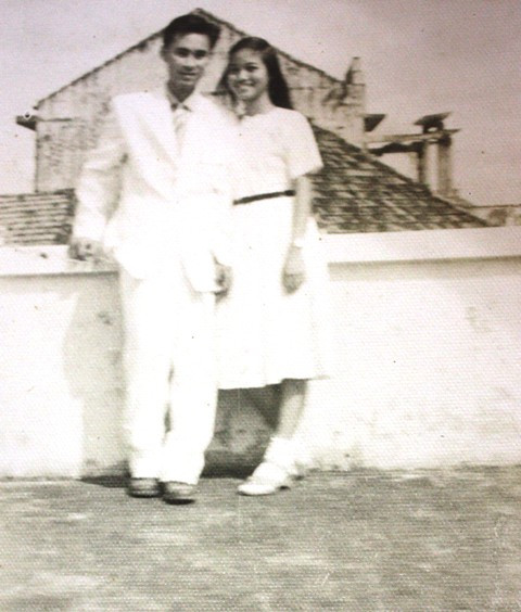 GS.Nguyễn Đình Tứ và GS.Nguyễn Thu Nhạn sau ngày cưới. Ảnh do nhân vật cung cấp