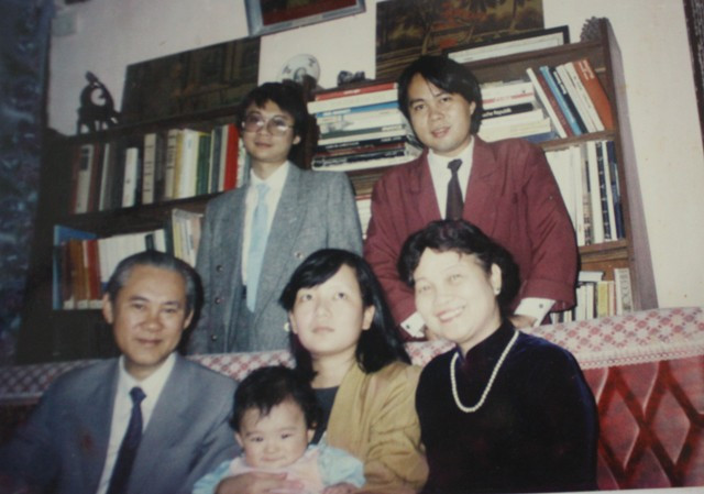 Gia đình GS.Nguyễn Đình Tứ