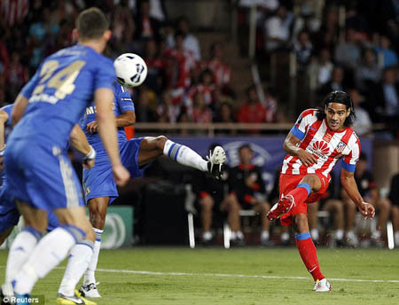 Radamel Falcao có màn trình diễn ấn tượng Radamel Falcao có màn trình diễn ấn tượng