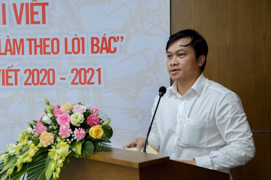 Ông Doãn Hồng Hà - Phó Vụ trưởng Vụ GD chính trị và công tác HSSV - phát biểu