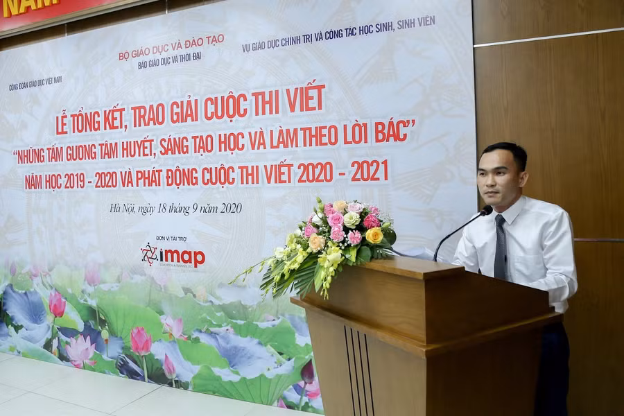 Tác giả Nguyễn Thế Lượng phát biểu hưởng ứng