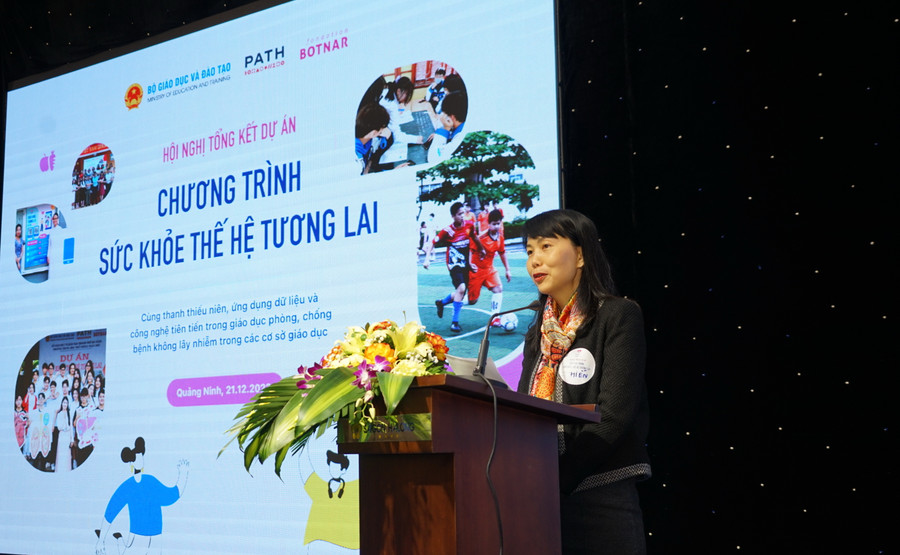 Bà Lê Thị Thu Hiền - Giám đốc chương trình, tổ chức PATH trao đổi tại hội nghị.