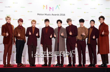 Dàn sao Hàn khoe sắc trên thảm đỏ Melon Music Awards 2016 - Ảnh 13 Dan sao Han khoe sac tren tham do Melon Music Awards 2016 - Anh 13