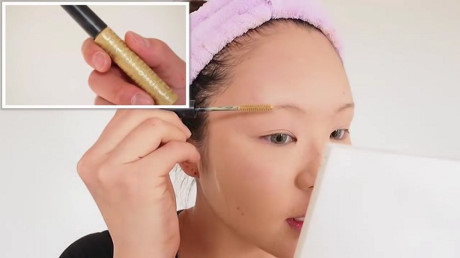 Học cách make up kiểu Tây cho cô nàng không chân mày, mí mắt nông - Ảnh 1 Hoc cach make up kieu Tay cho co nang khong chan may, mi mat nong - Anh 1