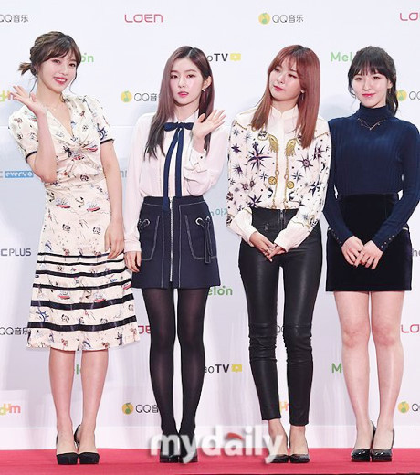 Dàn sao Hàn khoe sắc trên thảm đỏ Melon Music Awards 2016 - Ảnh 11 Dan sao Han khoe sac tren tham do Melon Music Awards 2016 - Anh 11