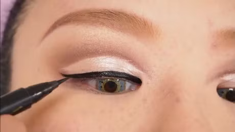 Hoc cach make up kieu Tay cho co nang khong chan may, mi mat nong - Anh 11