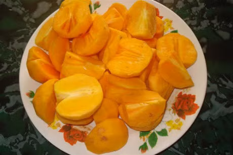 Cong dung chua benh cuc tot cua cu qua mau da cam - Anh 16