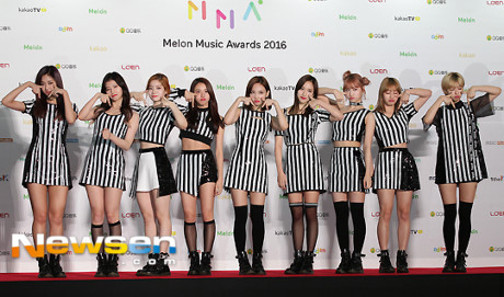 Dàn sao Hàn khoe sắc trên thảm đỏ Melon Music Awards 2016 - Ảnh 9 Dan sao Han khoe sac tren tham do Melon Music Awards 2016 - Anh 9