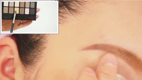 Học cách make up kiểu Tây cho cô nàng không chân mày, mí mắt nông - Ảnh 9 Hoc cach make up kieu Tay cho co nang khong chan may, mi mat nong - Anh 9