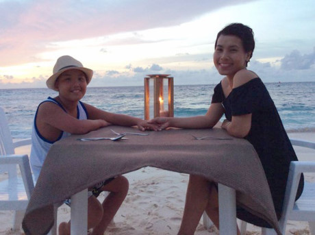 Chuyến đi Maldives trong mơ của mẹ đơn thân ung thư và con trai - Ảnh 14 Chuyen di Maldives trong mo cua me don than ung thu va con trai - Anh 14