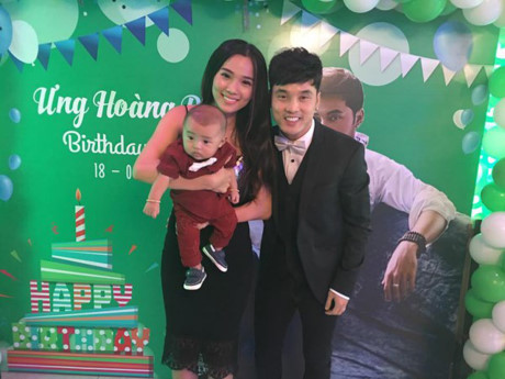 "Ông bố bỉm sữa" Ưng Hoàng Phúc dự định làm đám cưới năm 2017 ảnh 2