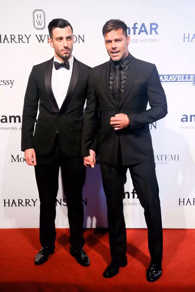 Ricky Martin dinh hon voi ban trai sau mot nam hen ho - Anh 1