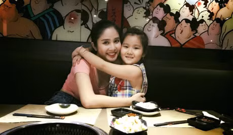 Thao Trang - vo cu Phan Thanh Binh bong thot len loi nay sau tin don ket hon lan 2 - Anh 1