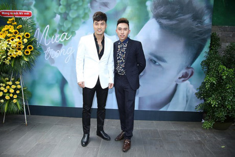 "Ông bố bỉm sữa" Ưng Hoàng Phúc dự định làm đám cưới năm 2017 ảnh 4