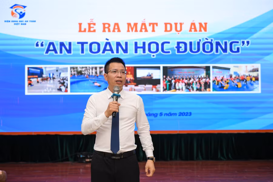 Ông Nguyễn Danh Khoa- Giám đốc Công ty CP Viện Khoa học An toàn Việt Nam phát biểu tại lễ ra mắt dự án. (Ảnh: Lê Nghĩa)