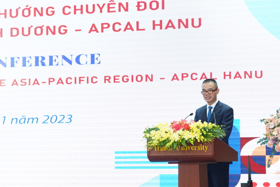 PGS.TS Nguyễn Văn Trào phát biểu tại hội thảo. PGS.TS Nguyễn Văn Trào phát biểu tại hội thảo.