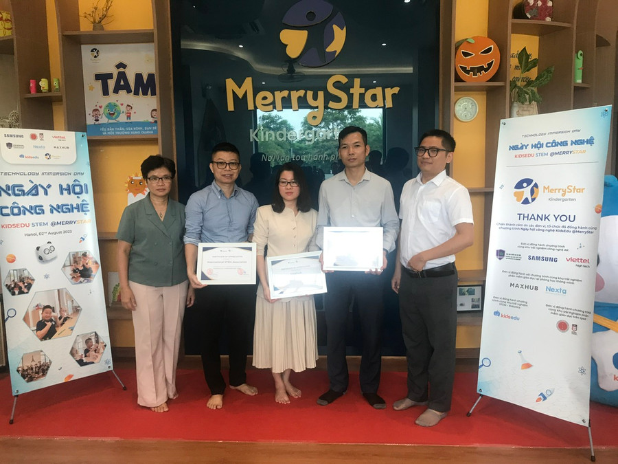 Các đơn vị đồng hành trong Ngày hội trải nghiệm công nghệ.