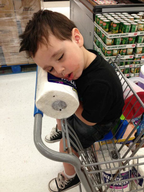 Bat cuoi truoc nhung tu the ngu chang giong ai cua lu tre - Anh 11