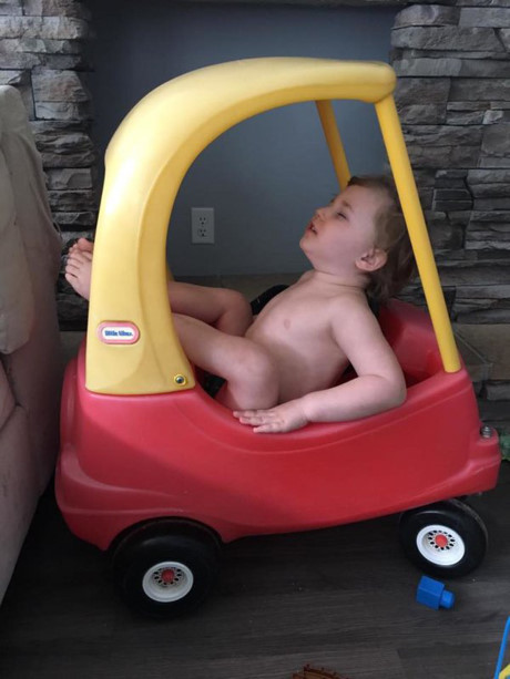 Bat cuoi truoc nhung tu the ngu chang giong ai cua lu tre - Anh 7