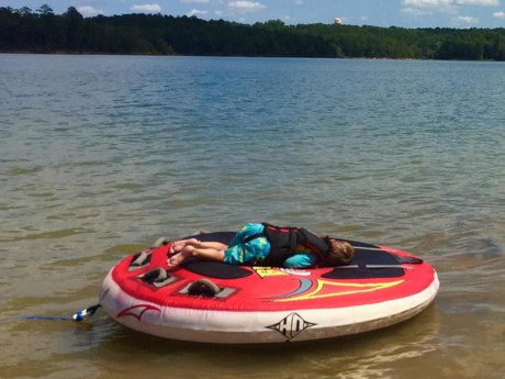 Bat cuoi truoc nhung tu the ngu chang giong ai cua lu tre - Anh 8