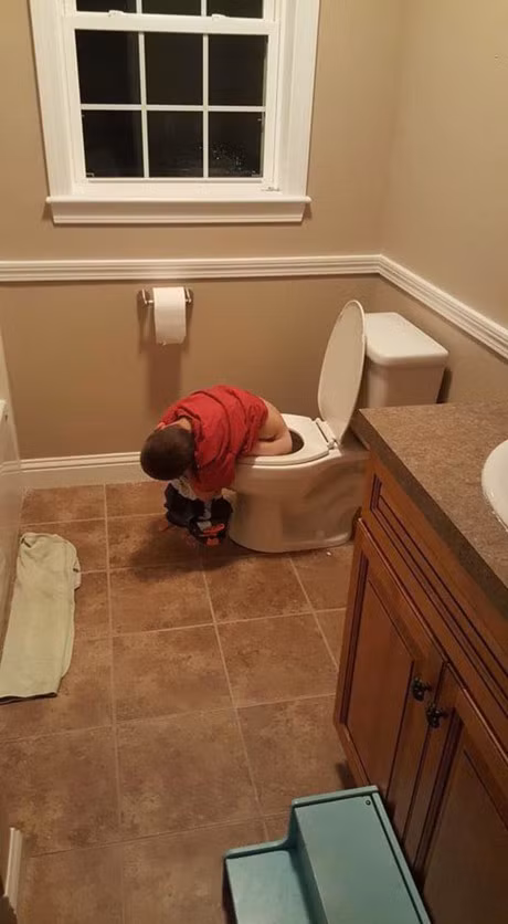 Bật cười trước những tư thế ngủ chẳng giống ai của lũ trẻ - Ảnh 2 Bat cuoi truoc nhung tu the ngu chang giong ai cua lu tre - Anh 2