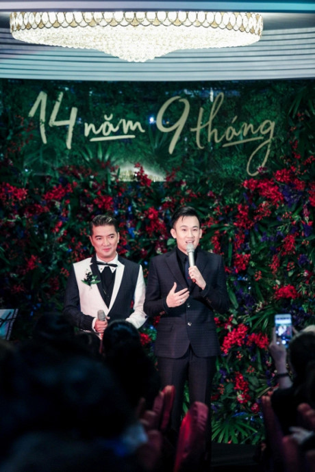 Rộ nghi vấn Đàm Vĩnh Hưng đã chia tay Dương Triệu Vũ? - Ảnh 1 Ro nghi van Dam Vinh Hung da chia tay Duong Trieu Vu? - Anh 1