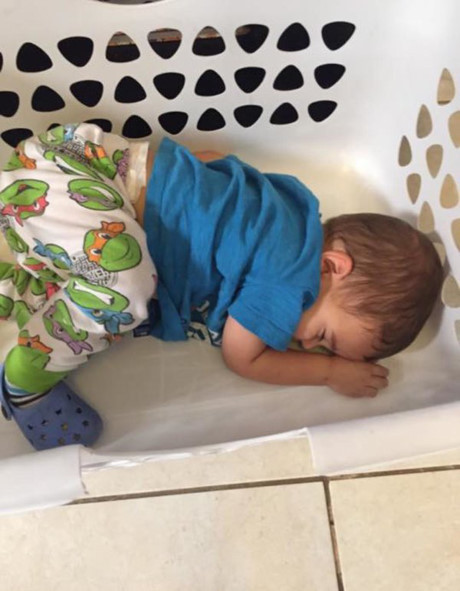 Bat cuoi truoc nhung tu the ngu chang giong ai cua lu tre - Anh 18