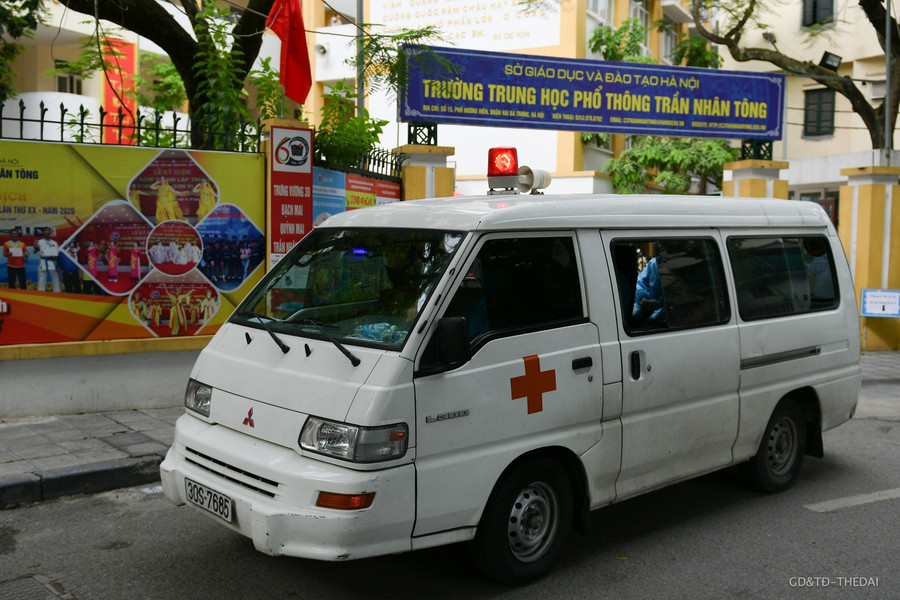 Việc tổ chức diễn tập cách xử lý các tình huống có thể xảy ra trong kỳ thi tuyển sinh lớp 10 THPT tại các quận, huyện, thị xã TP Hà Nội nhằm đảm bảo an toàn cho thí sinh, phụ huynh, cán bộ, nhân viên cũng như đảm bảo an toàn cho mọi người trước diễn biến phức.