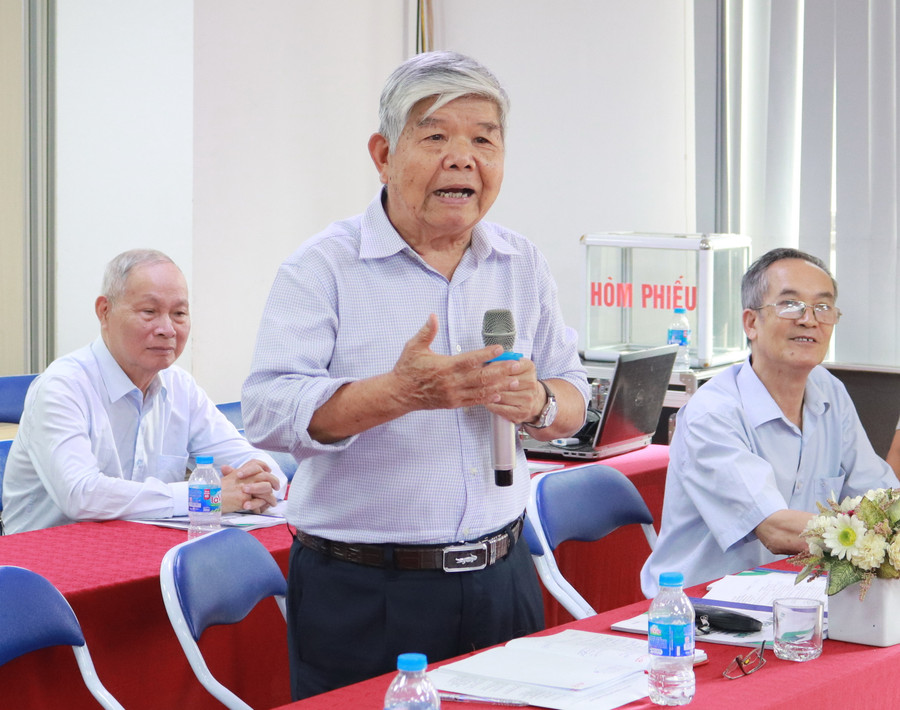 TS Vũ Xuân Xiển chia sẻ tại hội thảo. TS Vũ Xuân Xiển chia sẻ tại hội thảo.