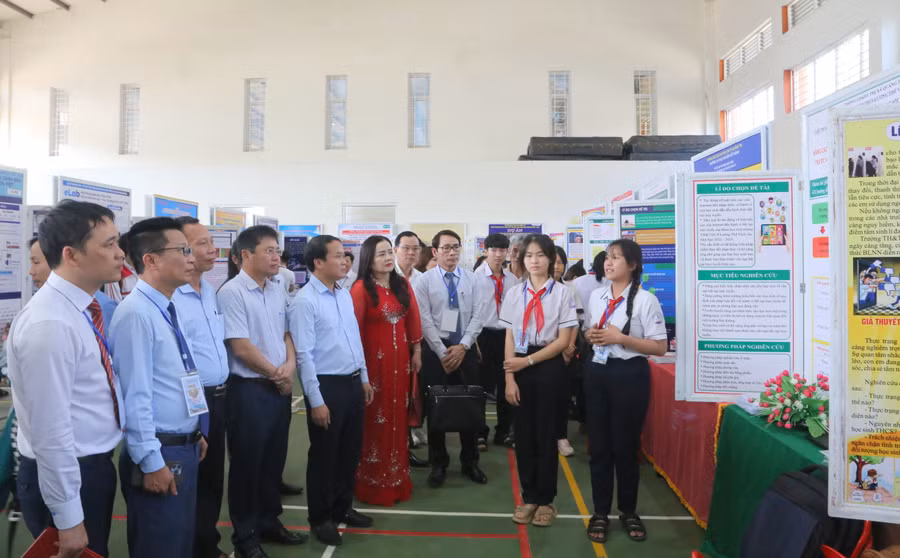 Nhiều dự án của học sinh được đầu tư nghiên cứu kỹ lưỡng.