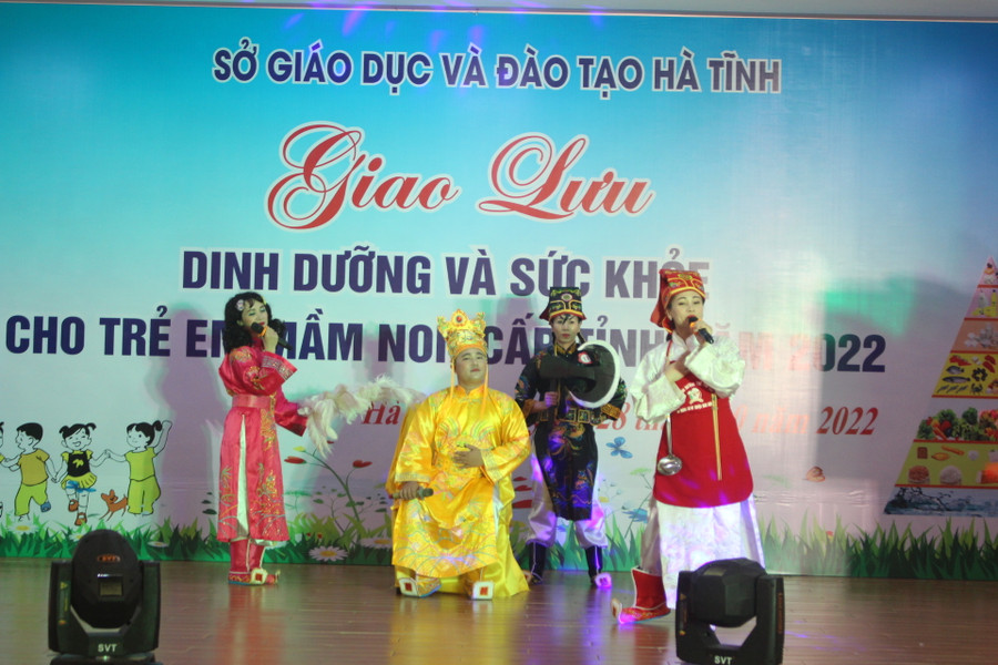 Hội thi Giao lưu dinh dưỡng và sức khỏe cho trẻ mầm non Hà Tĩnh. Ảnh Phương Hồ Hội thi Giao lưu dinh dưỡng và sức khỏe cho trẻ mầm non Hà Tĩnh. Ảnh Phương Hồ