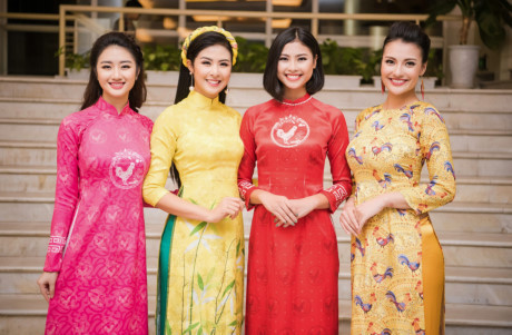 Hoa hậu Bản sắc Việt Thu Ngân trình diễn áo dài - Ảnh 2 Hoa hau Ban sac Viet Thu Ngan trinh dien ao dai - Anh 2